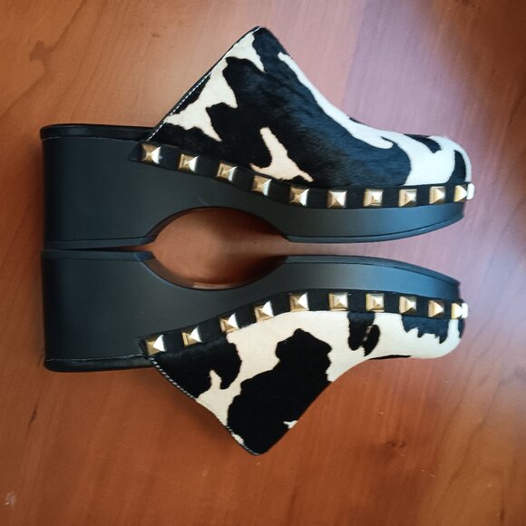 Women's Cow Hair Clogs Black and Cream with Gold Studs - Picture 1 of 6